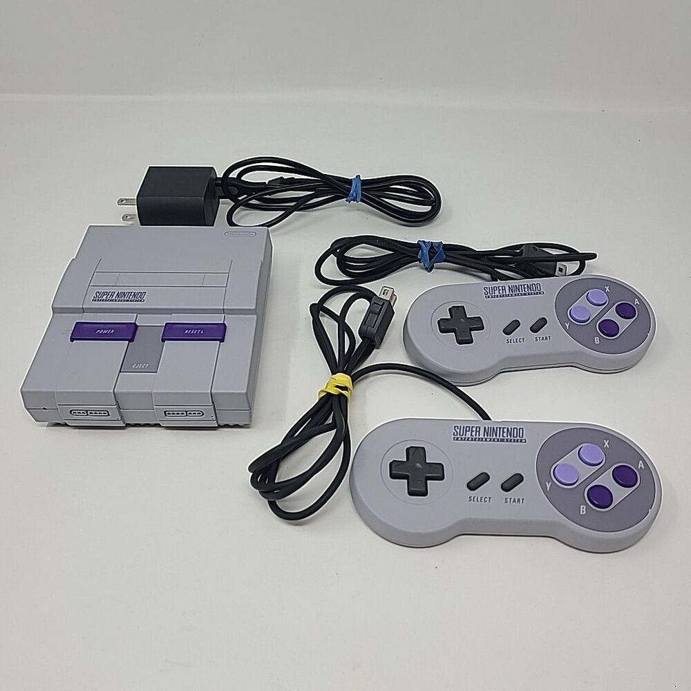Nintendo Super NES Mini Classic Edition Control Deck W/Controllers & Cords